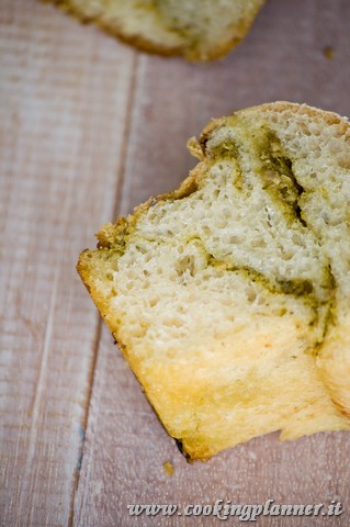 Pesto Bread