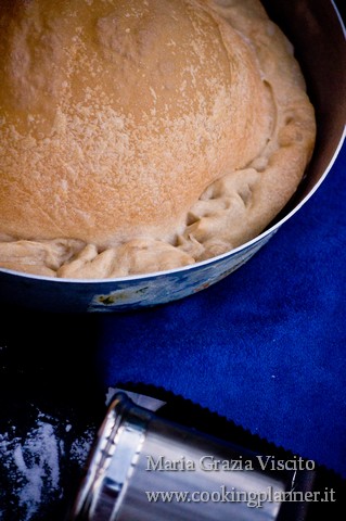 Torta pasqualina dolce al limone sfusato