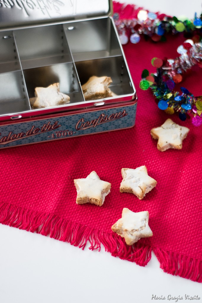 Etoiles de noel a la cannelle e Buon Natale!